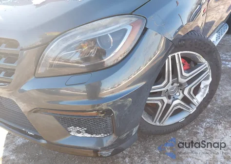 2015 Mercedes-Benz Ml 63 Amg 4Matic z USA, uszkodzony, nr VIN 4JGDA7EB8FA451743